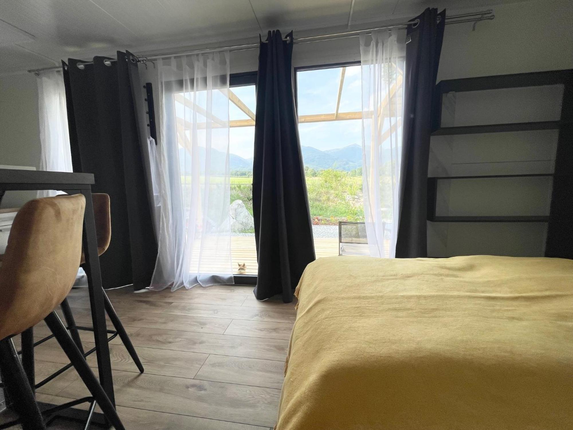 Tiny House With Mountain Views Διαμέρισμα Turany Εξωτερικό φωτογραφία